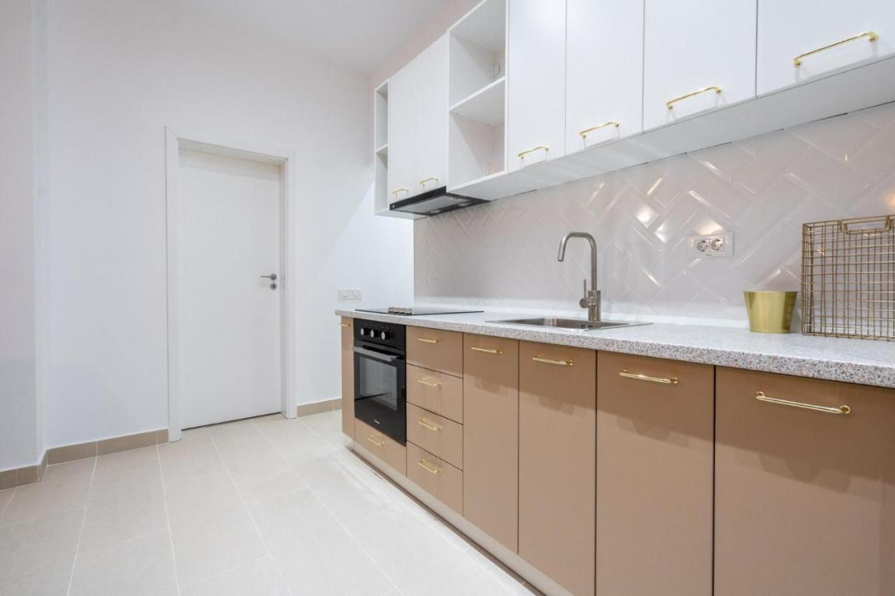 Fabulous Apartament With View In Calea Victoriei Bucareste Exterior foto