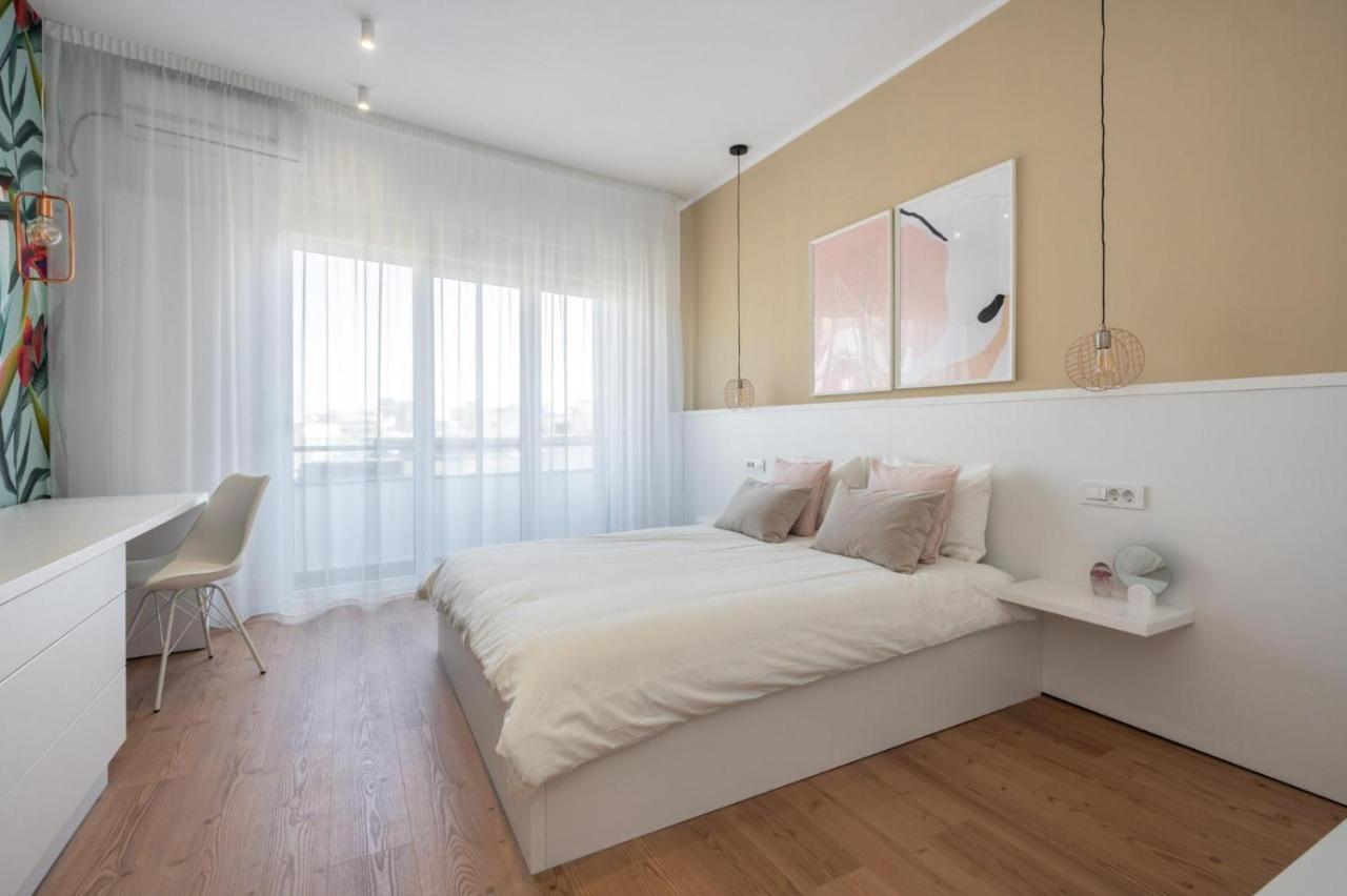 Fabulous Apartament With View In Calea Victoriei Bucareste Exterior foto