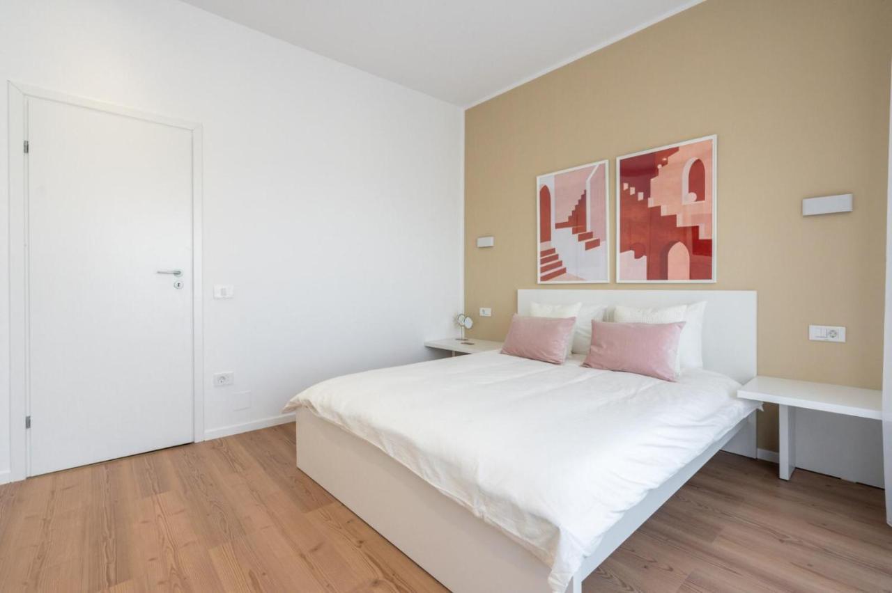 Fabulous Apartament With View In Calea Victoriei Bucareste Exterior foto