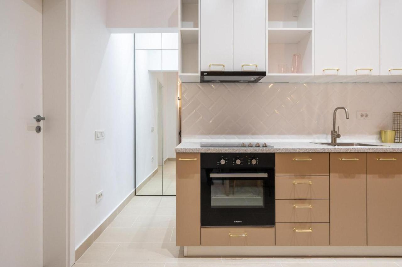 Fabulous Apartament With View In Calea Victoriei Bucareste Exterior foto